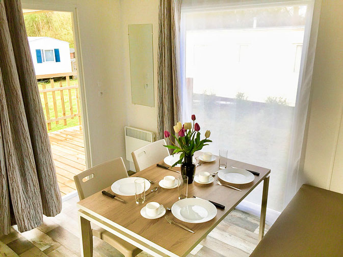 salle à manger MH Malaga camping Vendée
