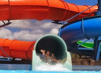 parc aquatique tobogan