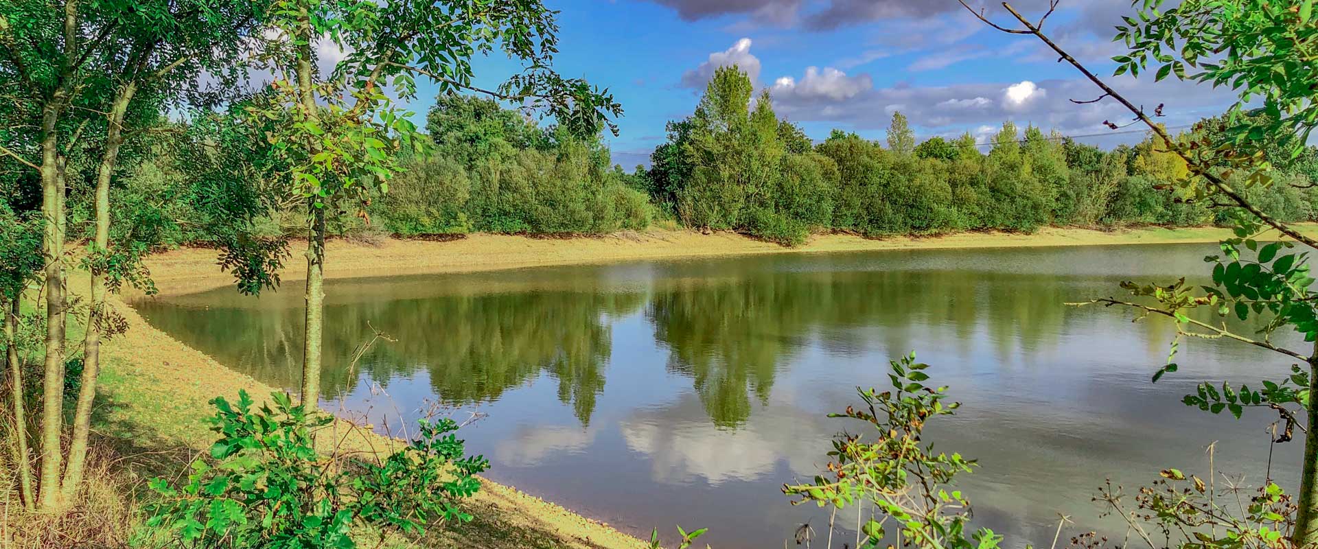 camping avec etang de peche en vendée